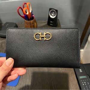 Salvatore Ferragamo Gancini Wallet - Black